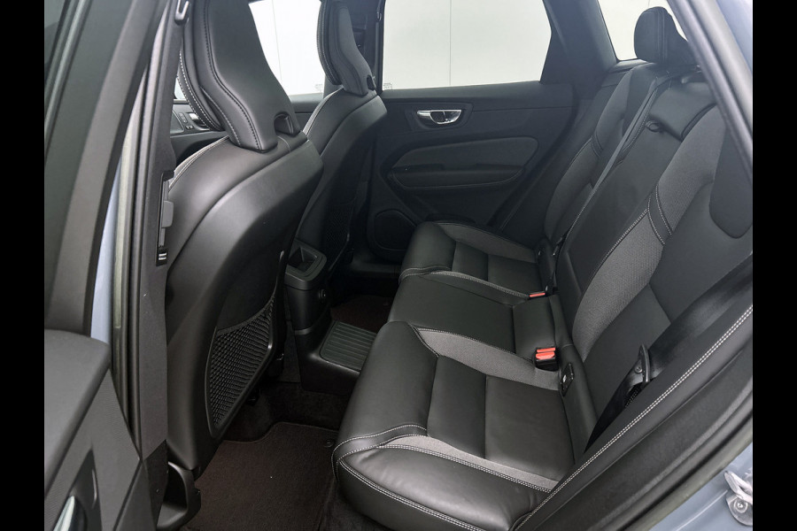 Volvo XC60 2.0 T6 Plug-in LongRange / AWD Plus Dark / Panoramadak / Pdc+Camera / NL.Auto / Stoel-Stuurverwarming / Harman Kardon / Apk 05-2028