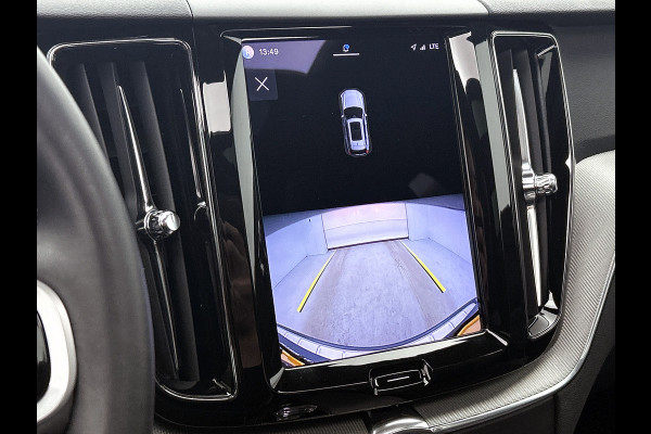 Volvo XC60 2.0 T6 Plug-in LongRange / AWD Plus Dark / Panoramadak / Pdc+Camera / NL.Auto / Stoel-Stuurverwarming / Harman Kardon / Apk 05-2028