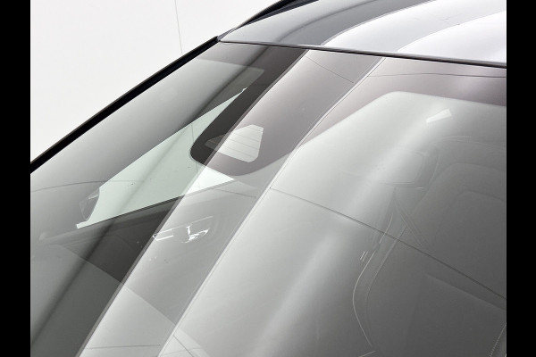 Volvo XC60 2.0 T6 Plug-in LongRange / AWD Plus Dark / Panoramadak / Pdc+Camera / NL.Auto / Stoel-Stuurverwarming / Harman Kardon / Apk 05-2028