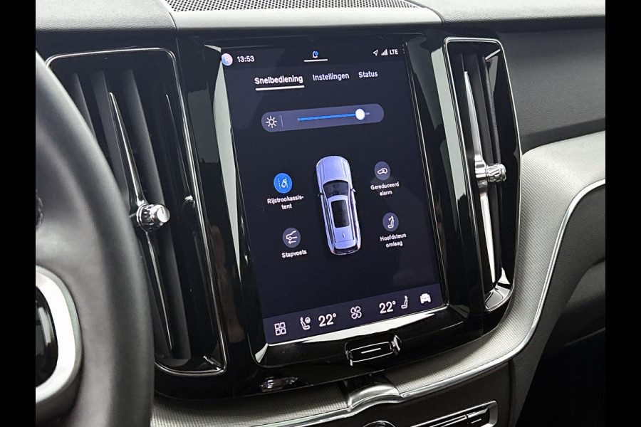 Volvo XC60 2.0 T6 Plug-in LongRange / AWD Plus Dark / Panoramadak / Pdc+Camera / NL.Auto / Stoel-Stuurverwarming / Harman Kardon / Apk 05-2028