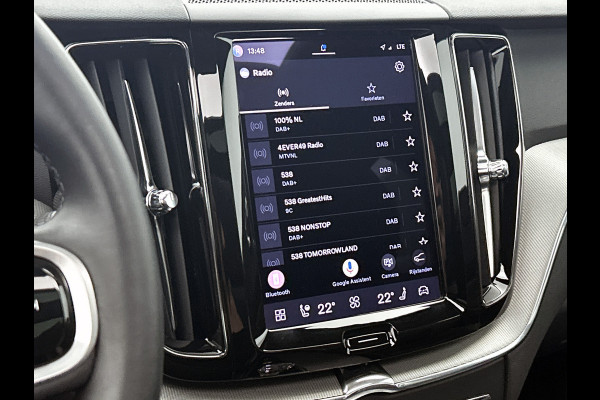 Volvo XC60 2.0 T6 Plug-in LongRange / AWD Plus Dark / Panoramadak / Pdc+Camera / NL.Auto / Stoel-Stuurverwarming / Harman Kardon / Apk 05-2028