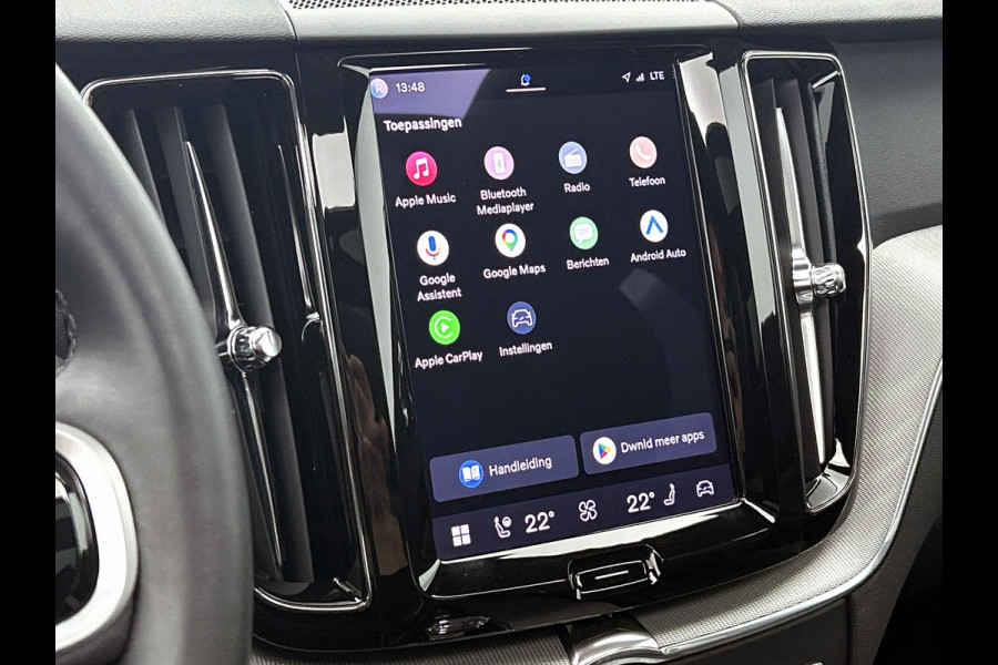 Volvo XC60 2.0 T6 Plug-in LongRange / AWD Plus Dark / Panoramadak / Pdc+Camera / NL.Auto / Stoel-Stuurverwarming / Harman Kardon / Apk 05-2028