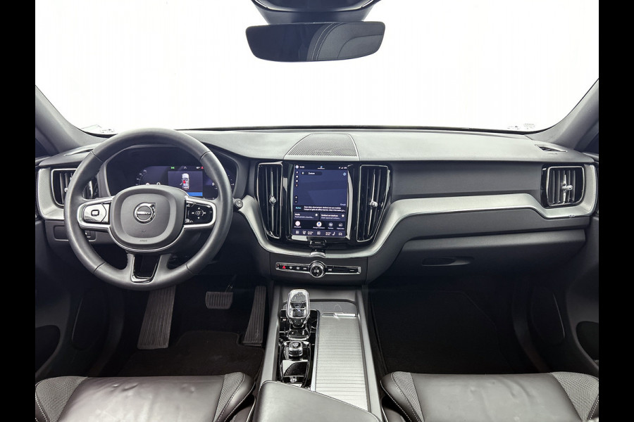 Volvo XC60 2.0 T6 Plug-in LongRange / AWD Plus Dark / Panoramadak / Pdc+Camera / NL.Auto / Stoel-Stuurverwarming / Harman Kardon / Apk 05-2028