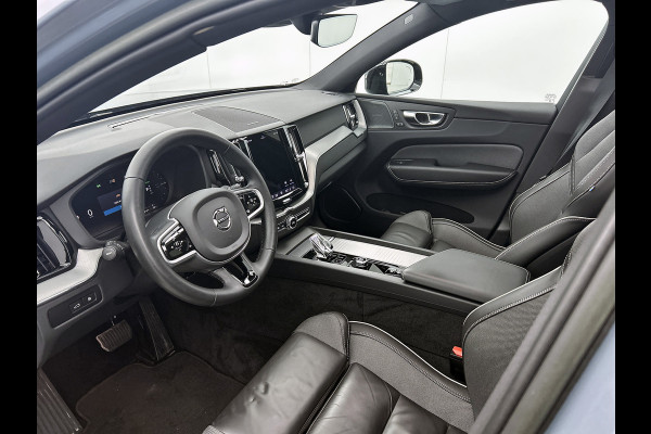 Volvo XC60 2.0 T6 Plug-in LongRange / AWD Plus Dark / Panoramadak / Pdc+Camera / NL.Auto / Stoel-Stuurverwarming / Harman Kardon / Apk 05-2028