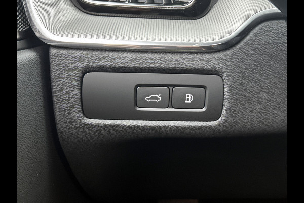 Volvo XC60 2.0 T6 Plug-in LongRange / AWD Plus Dark / Panoramadak / Pdc+Camera / NL.Auto / Stoel-Stuurverwarming / Harman Kardon / Apk 05-2028
