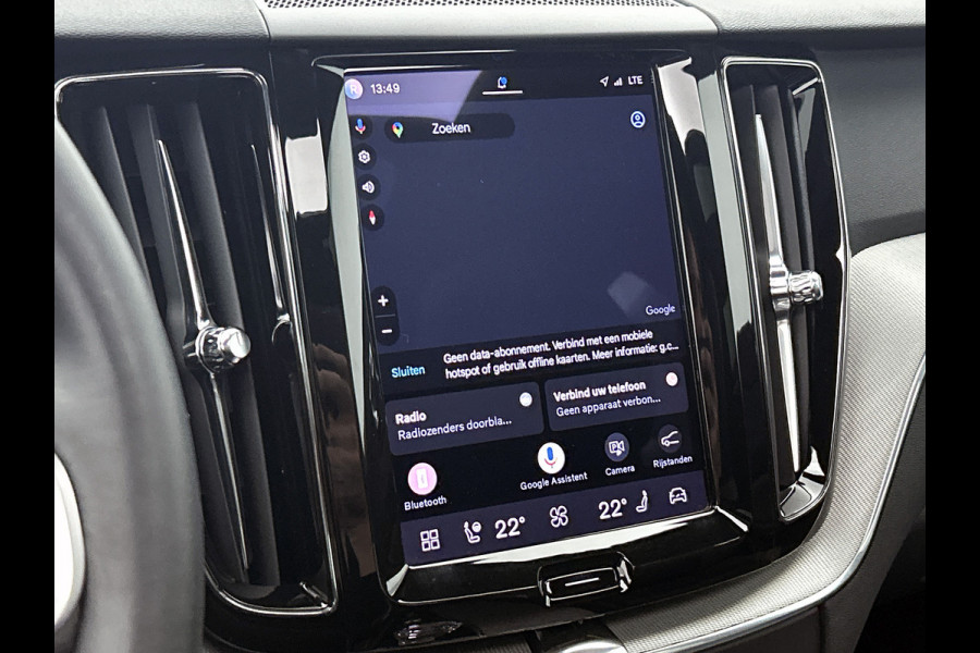 Volvo XC60 2.0 T6 Plug-in LongRange / AWD Plus Dark / Panoramadak / Pdc+Camera / NL.Auto / Stoel-Stuurverwarming / Harman Kardon / Apk 05-2028