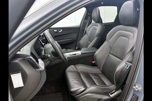 Volvo XC60 2.0 T6 Plug-in LongRange / AWD Plus Dark / Panoramadak / Pdc+Camera / NL.Auto / Stoel-Stuurverwarming / Harman Kardon / Apk 05-2028
