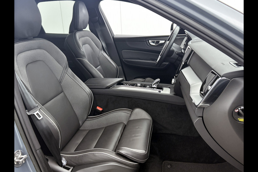Volvo XC60 2.0 T6 Plug-in LongRange / AWD Plus Dark / Panoramadak / Pdc+Camera / NL.Auto / Stoel-Stuurverwarming / Harman Kardon / Apk 05-2028