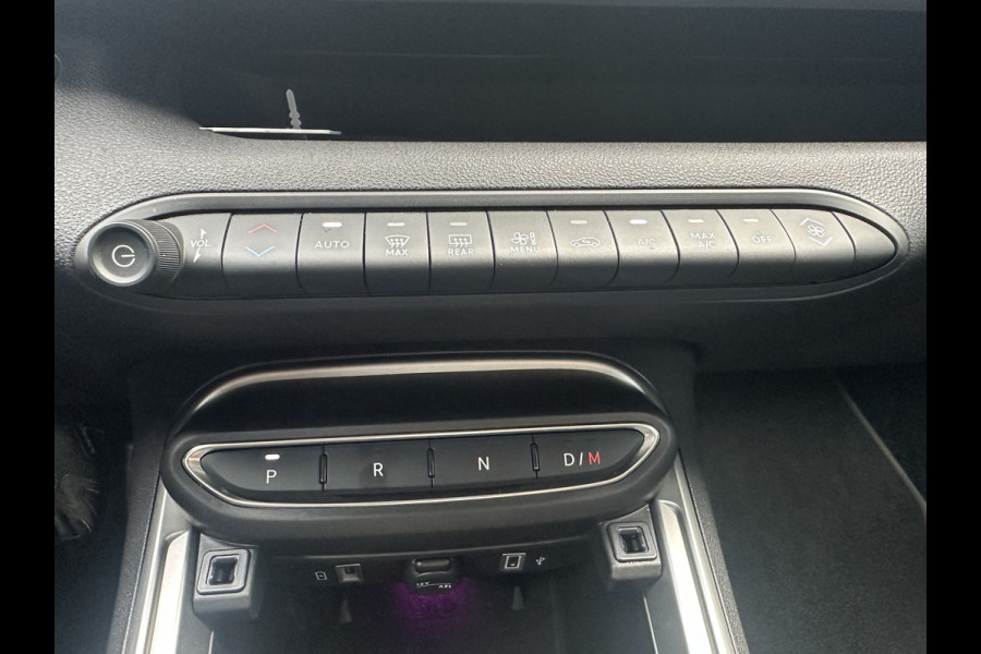 Jeep Avenger 110PK e-Hybrid e-DCT6 Summit (Elektr. achterklep - Navigatie - Camera - PDC)