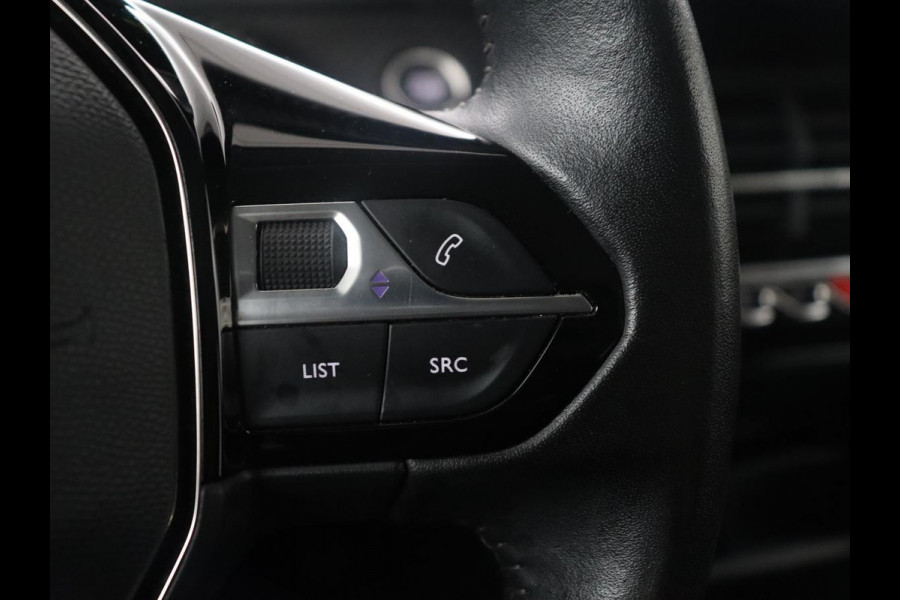 Peugeot e-208 EV Active Pack 50 kWh | SOH 92.1% | Carplay | Climate control | Lichtmetaal 16'' | Cruise control | Navigatie | Park assist |