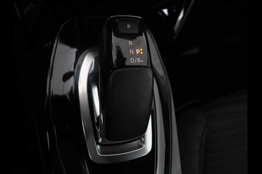 Peugeot e-208 EV Active Pack 50 kWh | SOH 92.1% | Carplay | Climate control | Lichtmetaal 16'' | Cruise control | Navigatie | Park assist |
