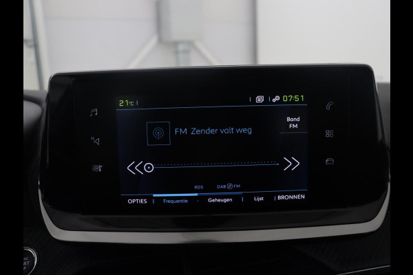 Peugeot e-208 EV Active Pack 50 kWh | SOH 92.1% | Carplay | Climate control | Lichtmetaal 16'' | Cruise control | Navigatie | Park assist |