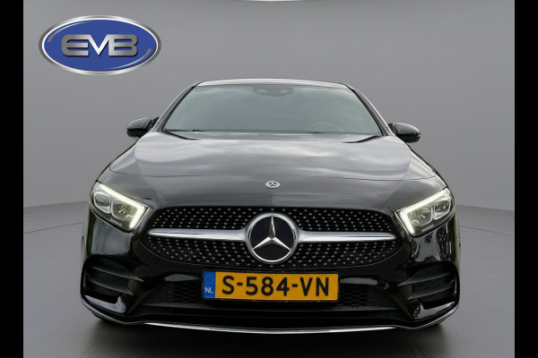 Mercedes-Benz A-Klasse 200 Business Solution AMG, panoramadak, 19 inch, sfeerverlichting,achteruitrijcamera, vele opties