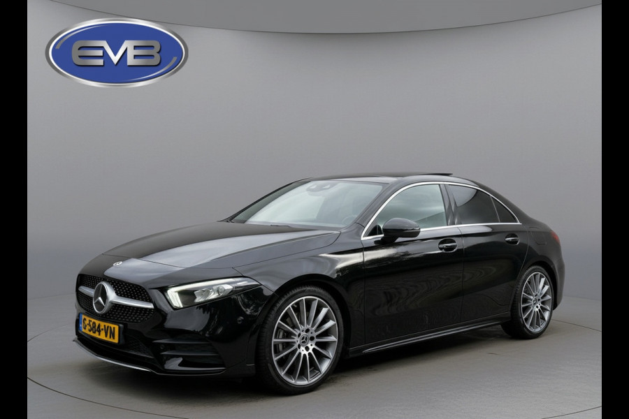 Mercedes-Benz A-Klasse 200 Business Solution AMG, panoramadak, 19 inch, sfeerverlichting,achteruitrijcamera, vele opties
