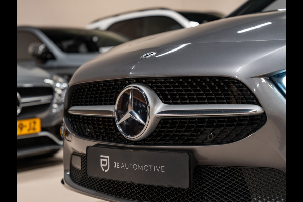 Mercedes-Benz A-Klasse 200 Business Solution, Voll Led, Navi, Cruise, Clima, Multistuur, Cam, Volledig Onderhoud