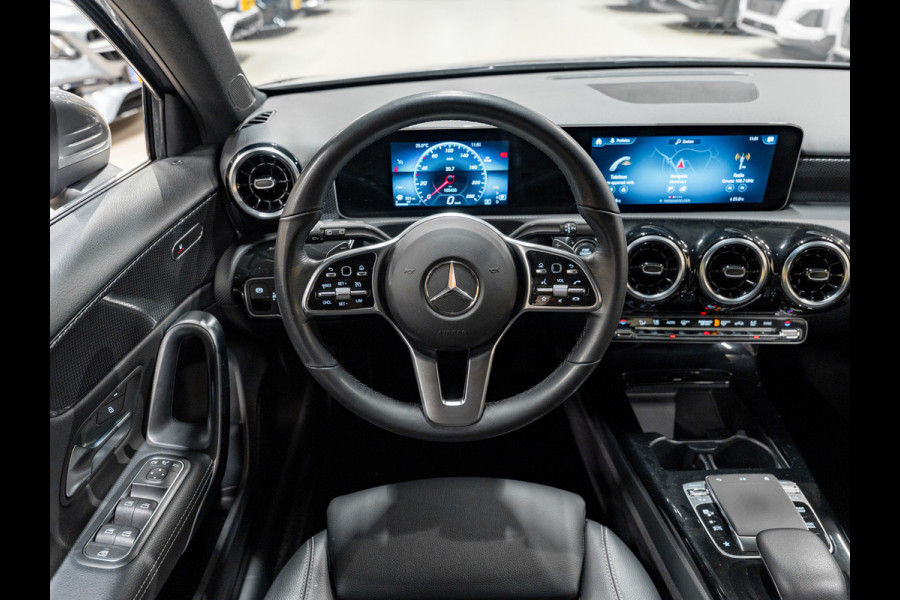 Mercedes-Benz A-Klasse 200 Business Solution, Voll Led, Navi, Cruise, Clima, Multistuur, Cam, Volledig Onderhoud