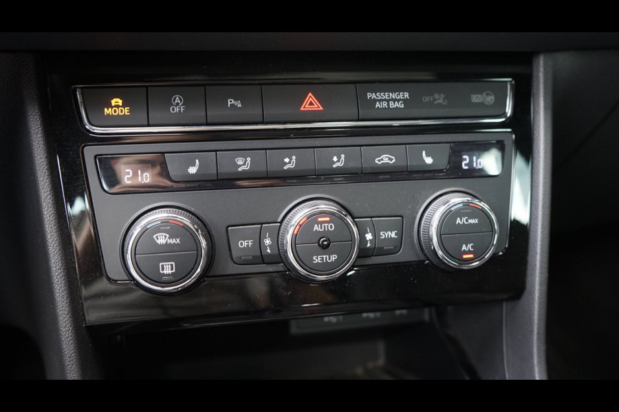Seat Leon ST 2.0 TSI FR Ultimate Black Edition AUTOMAAT|ACC|AMBIANCE|BEATS|CAMERA|KEYLESS|MODE|PANORAMA|TREKHAAK|VIRTUEEL