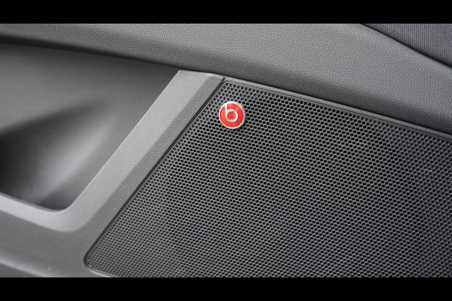 Seat Leon ST 2.0 TSI FR Ultimate Black Edition AUTOMAAT|ACC|AMBIANCE|BEATS|CAMERA|KEYLESS|MODE|PANORAMA|TREKHAAK|VIRTUEEL