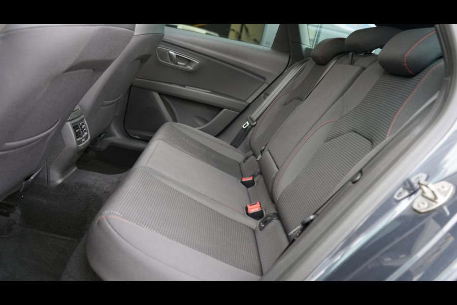 Seat Leon ST 2.0 TSI FR Ultimate Black Edition AUTOMAAT|ACC|AMBIANCE|BEATS|CAMERA|KEYLESS|MODE|PANORAMA|TREKHAAK|VIRTUEEL