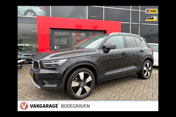 Volvo XC40 1.5 T5 Twin Engine Momentum Pro / camera