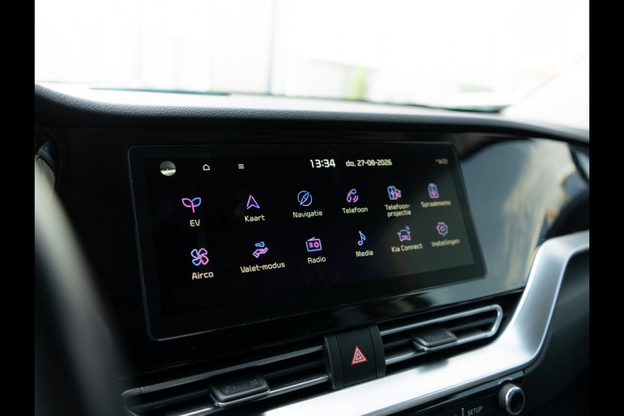 Kia e-Niro DynamicPlusLine 64 kWh | Achteruitrijcamera |Stoel en stuurverwarming |