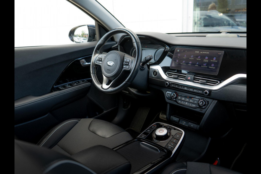 Kia e-Niro DynamicPlusLine 64 kWh | Achteruitrijcamera |Stoel en stuurverwarming |