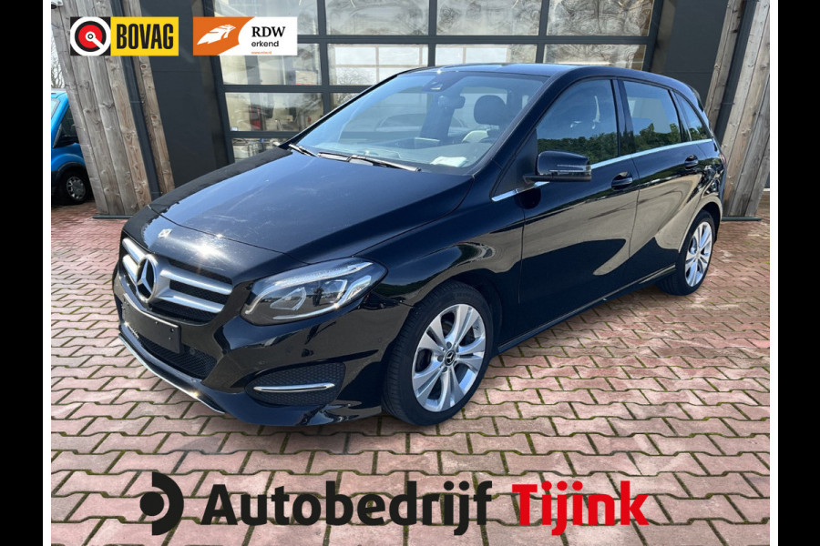 Mercedes-Benz B-Klasse 200 Business | Automaat | Trekhaak | LED | Camera | Stoelverwarming | Leder |