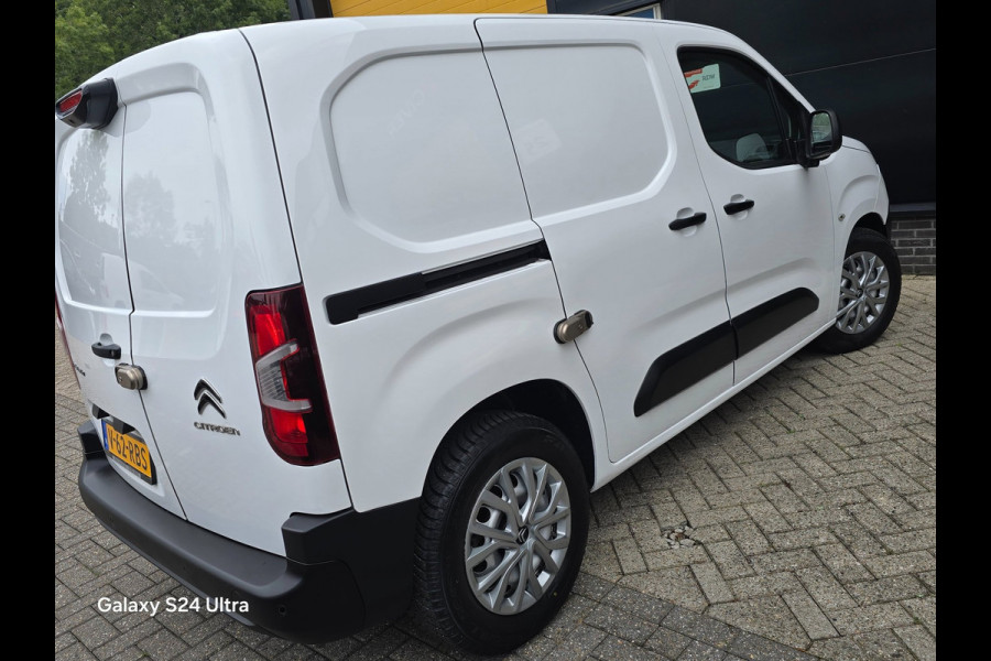 Citroën Berlingo 1.2 / AUT / 3 Zits / Navi / Airco / Cruise Control / Schuifdeur / F1 Flippers / Extra Sloten