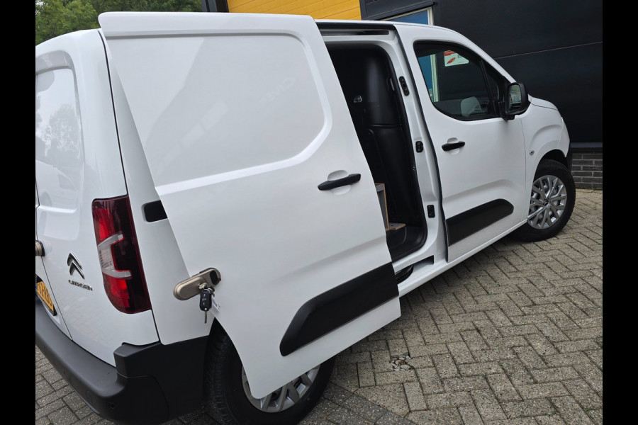Citroën Berlingo 1.2 / AUT / 3 Zits / Navi / Airco / Cruise Control / Schuifdeur / F1 Flippers / Extra Sloten