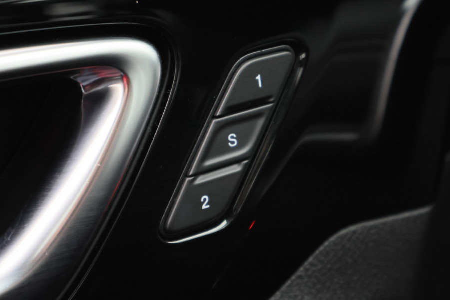 Jeep Compass 4xe 240 Plug-in Hybrid Electric S 360° Camera, Panoramadak, Apple Carplay, ACC, Keyless, LED, 19''