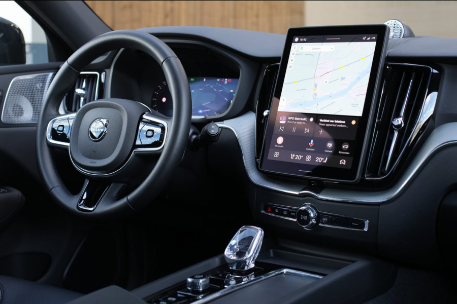 Volvo XC60 2.0 T8 Plug-in hybrid AWD Ultra Black Edition *B&W*Pano*Massage*Luchtvering*