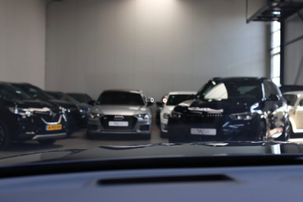Volvo XC60 2.0 T8 Plug-in hybrid AWD Ultra Black Edition *B&W*Pano*Massage*Luchtvering*