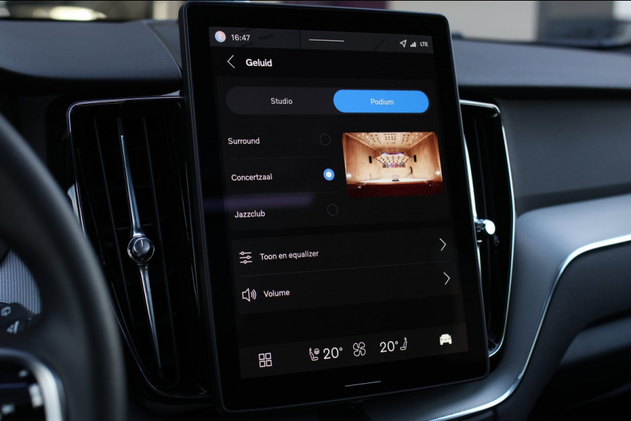 Volvo XC60 2.0 T8 Plug-in hybrid AWD Ultra Black Edition *B&W*Pano*Massage*Luchtvering*