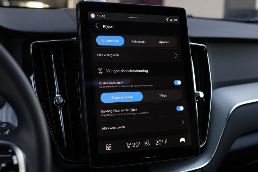 Volvo XC60 2.0 T8 Plug-in hybrid AWD Ultra Black Edition *B&W*Pano*Massage*Luchtvering*