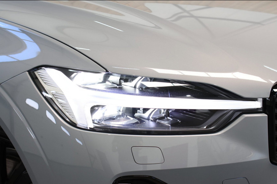 Volvo XC60 2.0 T8 Plug-in hybrid AWD Ultra Black Edition *B&W*Pano*Massage*Luchtvering*