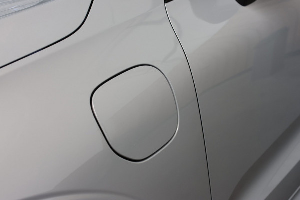 Volvo XC60 2.0 T8 Plug-in hybrid AWD Ultra Black Edition *B&W*Pano*Massage*Luchtvering*