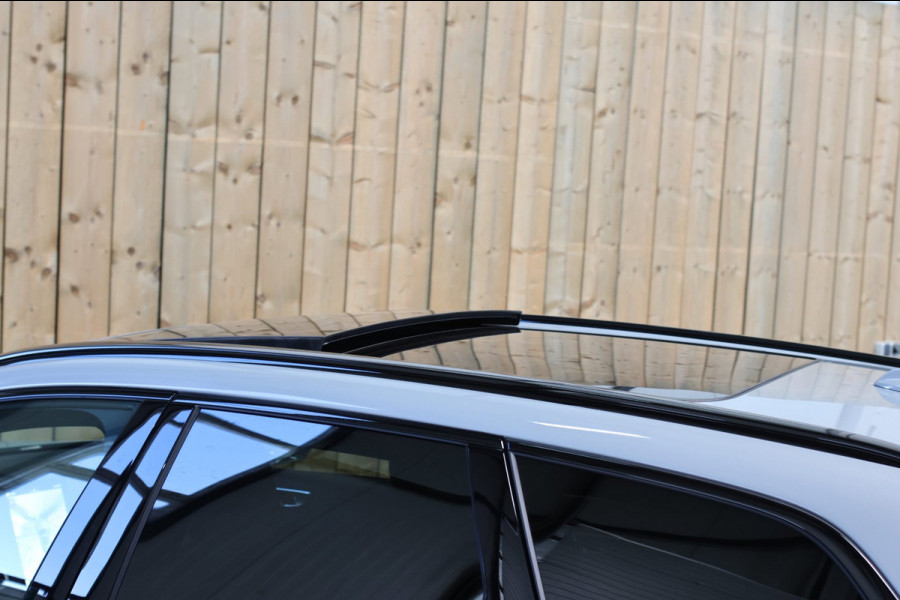 Volvo XC60 2.0 T8 Plug-in hybrid AWD Ultra Black Edition *B&W*Pano*Massage*Luchtvering*
