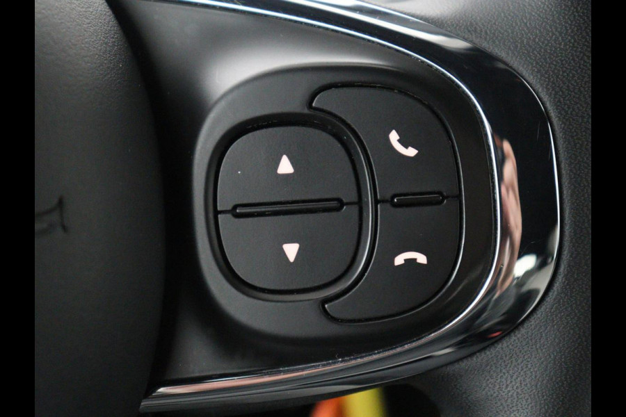 Fiat 500 1.0 Hybrid Launch Edition | Vouwdak | Leder | Bluetooth | Navigatie | Virtueel dashboard | 16" velgen