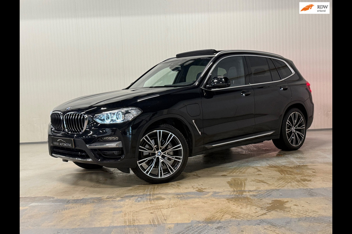 BMW X3 XDrive30e High Executive | PANO | 360 CAMERA | LEDER | LED | AMBIANCE