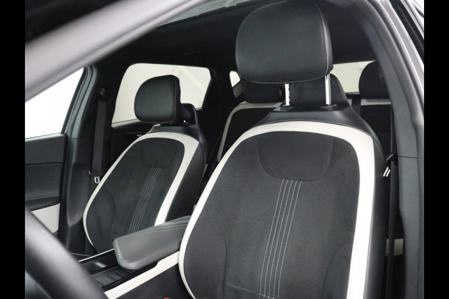 Kia EV6 GT-Line 77.4 kWh | SOH 93,5% | Panoramadak | Stuur en stoelverwarming | Stoelverkoeling | Adaptive cruise | Lane assist | Carplay | 360 camera | Park assist | Sfeerverlichting