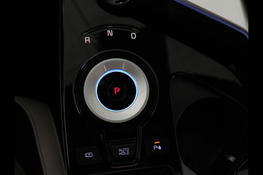 Kia EV6 GT-Line 77.4 kWh | SOH 93,5% | Panoramadak | Stuur en stoelverwarming | Stoelverkoeling | Adaptive cruise | Lane assist | Carplay | 360 camera | Park assist | Sfeerverlichting