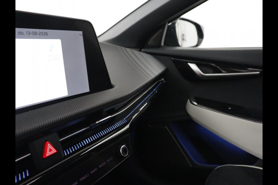 Kia EV6 GT-Line 77.4 kWh | SOH 93,5% | Panoramadak | Stuur en stoelverwarming | Stoelverkoeling | Adaptive cruise | Lane assist | Carplay | 360 camera | Park assist | Sfeerverlichting