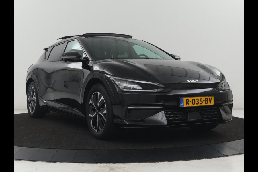 Kia EV6 GT-Line 77.4 kWh | SOH 93,5% | Panoramadak | Stuur en stoelverwarming | Stoelverkoeling | Adaptive cruise | Lane assist | Carplay | 360 camera | Park assist | Sfeerverlichting