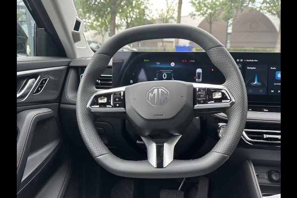 MG MG HS PHEV 1.5 Luxury PLUG-IN HYBRIDE | 272 PK | NIEUWE AUTO | >1.000 KM TOTAAL BEREIK | 1E REGISTRATIE 03-2026 | 360° CAMERA | ELEKTRISCHE ACHTERKLEP | 7 JAAR MG GARANTIE T/M 2033 | APPLE CARPLAY | ANDROID AUTO | STOELVERWARMING | FULL LED | ELEKTRISCHE STOELEN