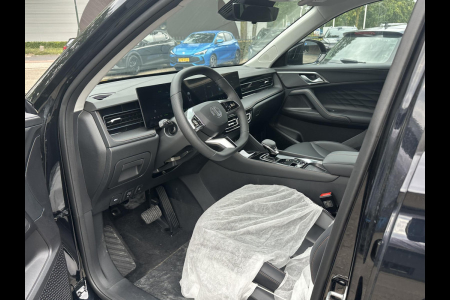 MG MG HS PHEV 1.5 Luxury PLUG-IN HYBRIDE | 272 PK | NIEUWE AUTO | >1.000 KM TOTAAL BEREIK | 1E REGISTRATIE 03-2026 | 360° CAMERA | ELEKTRISCHE ACHTERKLEP | 7 JAAR MG GARANTIE T/M 2033 | APPLE CARPLAY | ANDROID AUTO | STOELVERWARMING | FULL LED | ELEKTRISCHE STOELEN