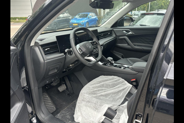 MG MG HS PHEV 1.5 Luxury PLUG-IN HYBRIDE | 272 PK | NIEUWE AUTO | >1.000 KM TOTAAL BEREIK | 1E REGISTRATIE 03-2026 | 360° CAMERA | ELEKTRISCHE ACHTERKLEP | 7 JAAR MG GARANTIE T/M 2033 | APPLE CARPLAY | ANDROID AUTO | STOELVERWARMING | FULL LED | ELEKTRISCHE STOELEN