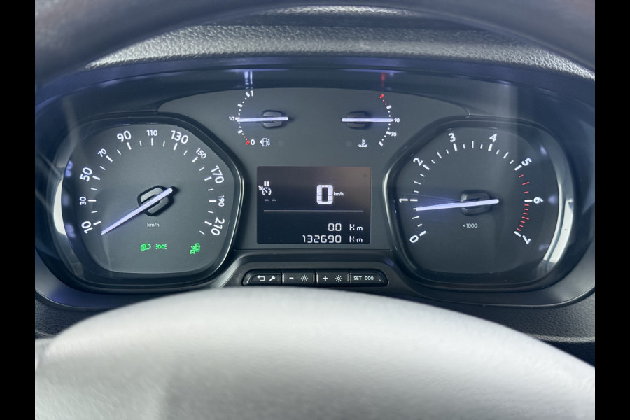 Peugeot Expert 1.5HDI 100PK L2 3-Persoons LIFT Euro 6 360°Camera Airco Apple Carplay Android Auto Navi Cruise Control Bluetooth Regen-Lichtsensor Betonplex Vloer Wandbetimmering Schuifdeur 1e Eigenaar Dealeronderhouden Origineel Nederlandse Auto