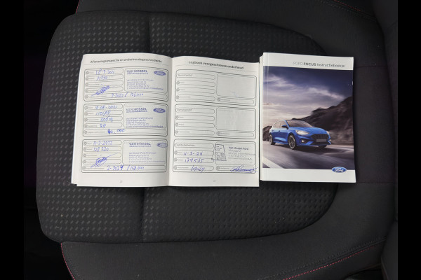 Ford FOCUS Wagon 1.5 EcoBlue ST Line Business *FULL-LED | SPORT-SEATS | NAVI-FULLMAP | KEYLESS | PRIVACY-GLASS | ECC | PDC | CRUISE | 18''ALU*