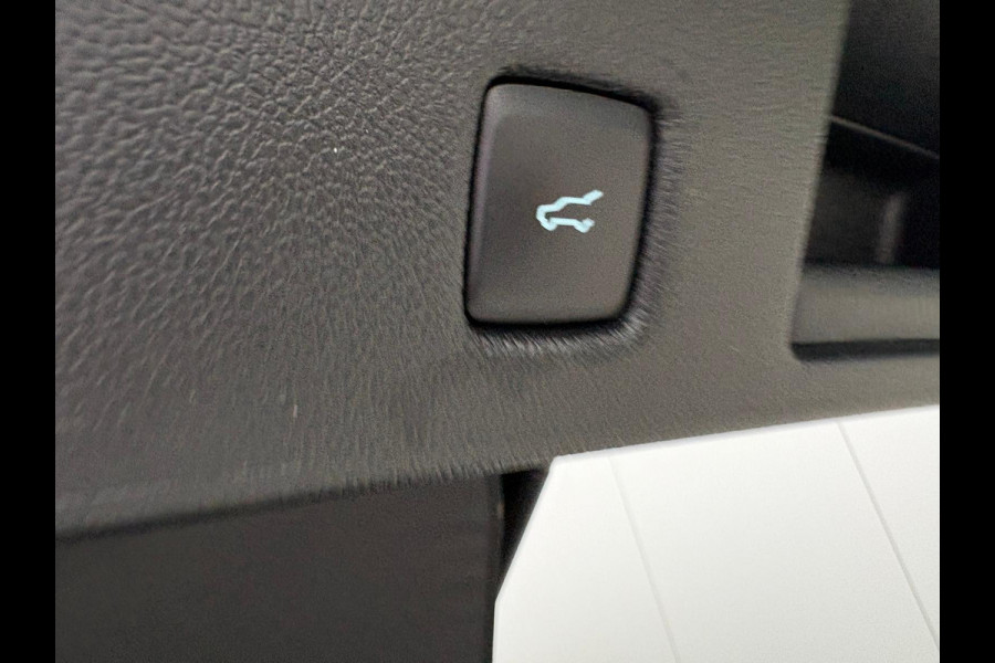 Ford Kuga 2.5 PHEV 225PK Automaat ST-Line X Winter-pack/Navigatie/Elektr-stoel/Camera/Full-LED