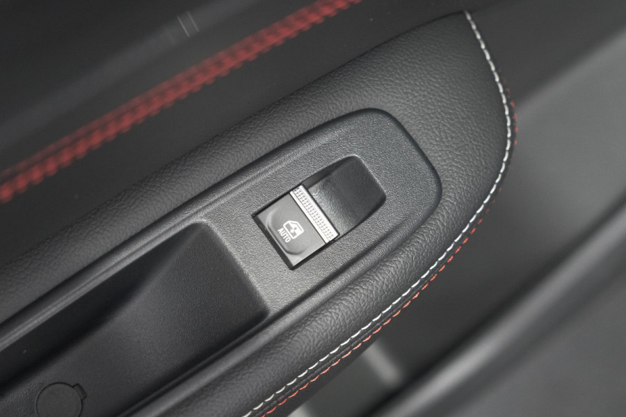 Renault Arkana 1.6 E-Tech Hybrid 145 R.S. Line | Adaptieve Cruise Control | Elektrische Verstelbare Stoelen | Camera | 9.3 Inch Grootscherm
